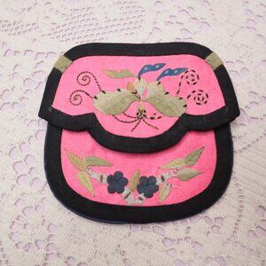 Antique Chinese Qing Dynasty Embroidered Linen Coin Purse – Moth & Floral Design